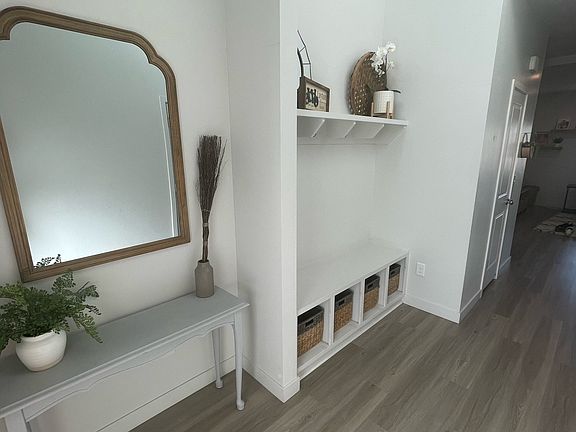 4th image of 1544 W Sparta Way