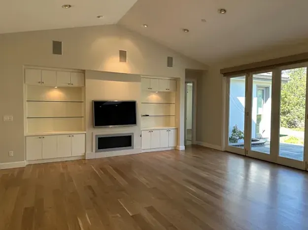 545 Clark Ct — Photo 8