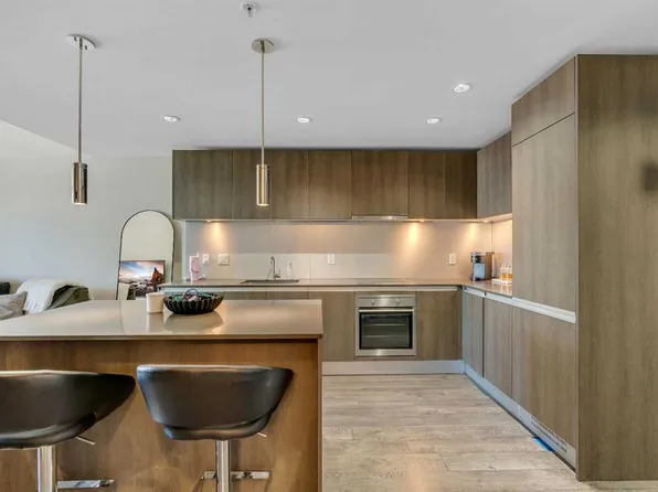 1188 W 3rd St SE #908, Calgary, AB T2G 1H8