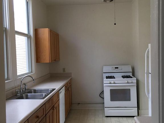 5th image of 112 N Bernadotte St #112