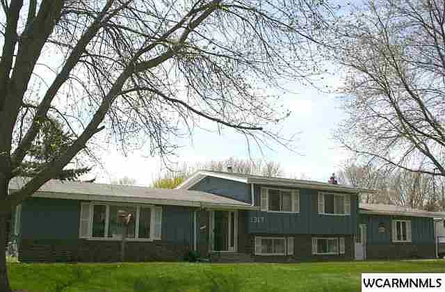 1st image of 1317 Chestnut Ave W