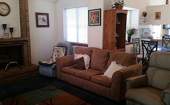 4th image of 4881 Maureen Cir