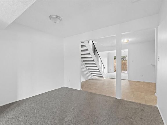 4th image of 150 Tower Dr