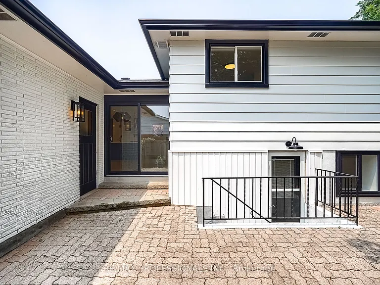 1481 Jefferson Rd — Photo 35