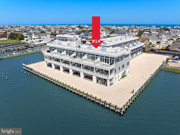 2nd image of 2600 Long Beach Blvd #14