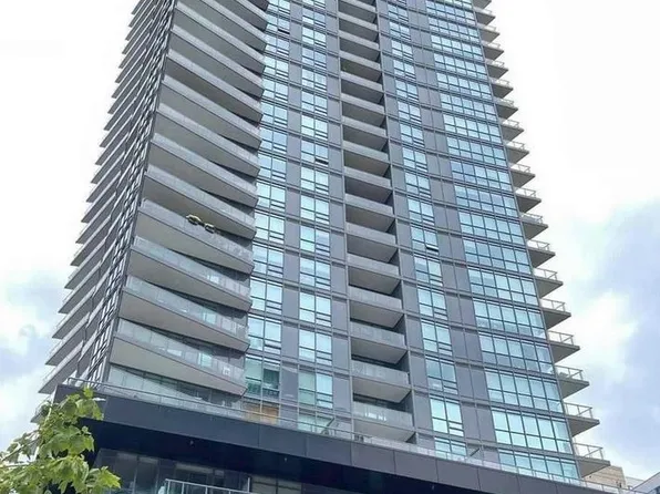 30 Roehampton Ave, Toronto, ON