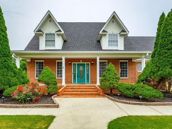 417 Champagne Cir, Ringgold, GA 30736