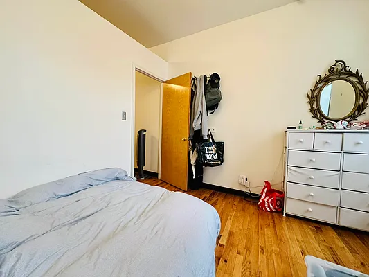 Rented by Metropolitan Property Group | media 18