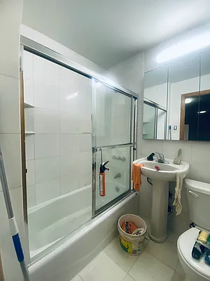 Rented by Bond New York | media 7