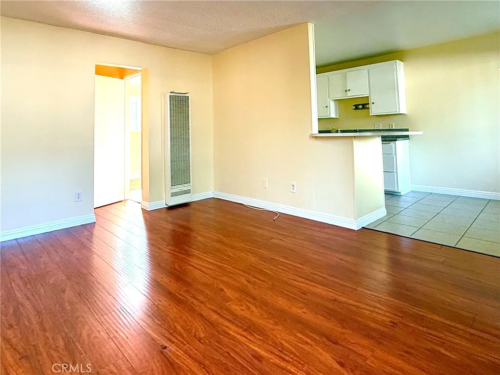 Building Photo - 414 Mariposa Ave #B