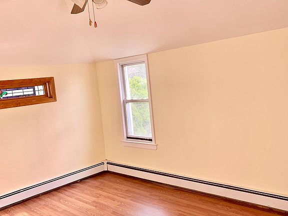3rd image of 1652 Stewart Ave Floor 2