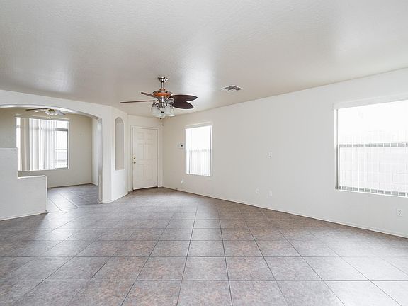 4th image of 25147 W Park Ave