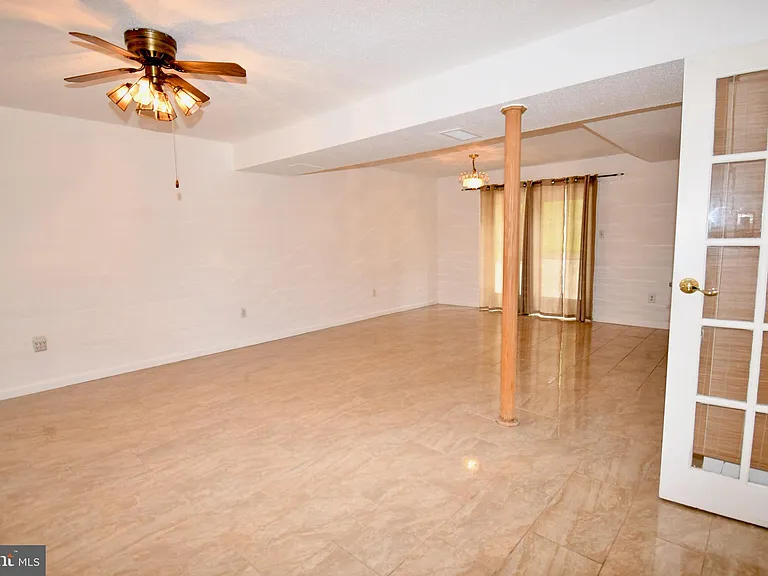 25253 Conrad Ct — Photo 18