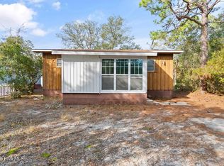 129 NE 18th St, Oak Island, NC 28465