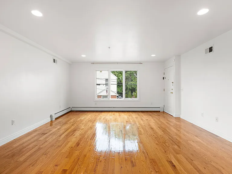 254 Division St #1R — Photo 15