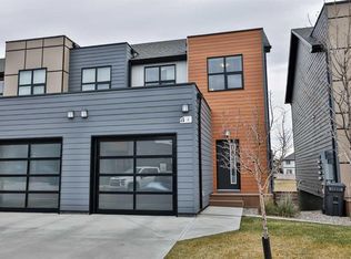 73 N Aquitania Cir W #4, Lethbridge, AB T1J5M5