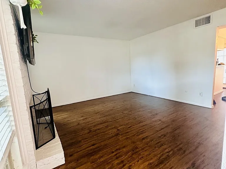 1413 Bonanza Rd #413 — Photo 4