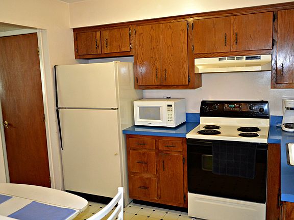 3rd image of 5 Dekalb Ave