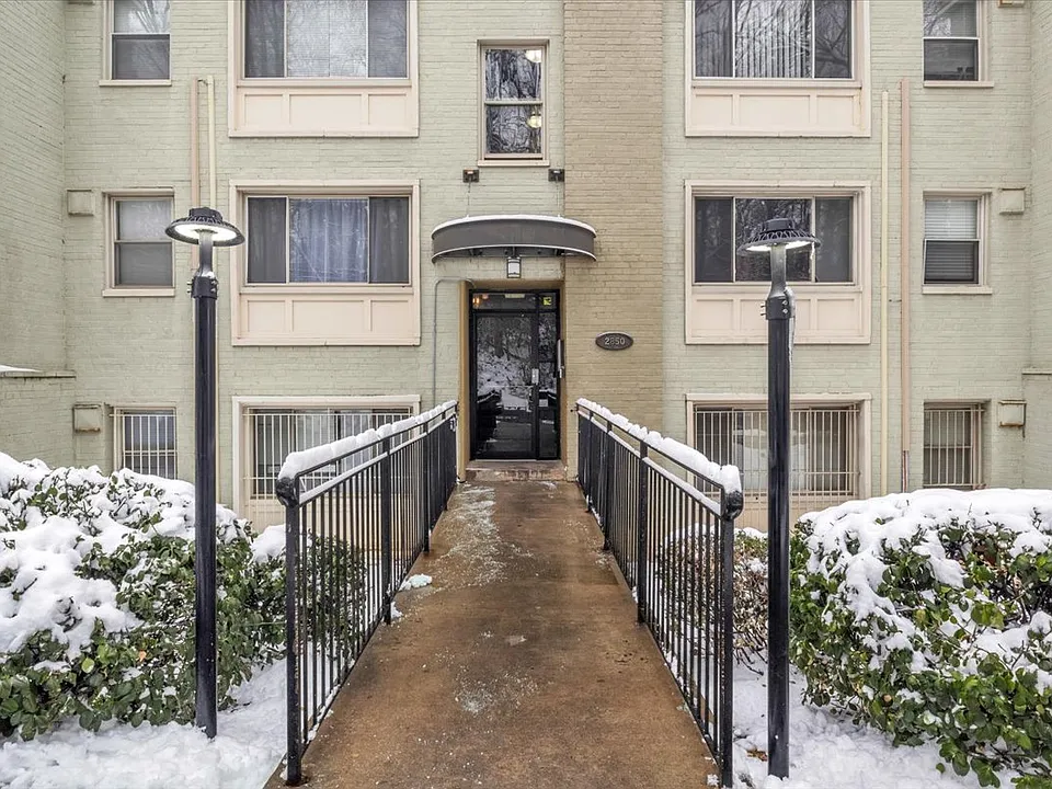 2850 Hartford St SE #1