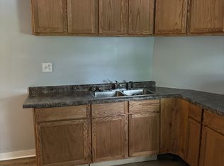 421 N 1st St #2, Springfield, IL 62702