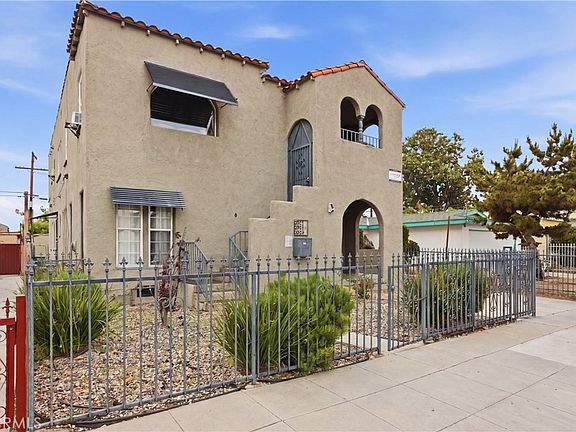 3rd image of 2911 S Palm Grove Ave