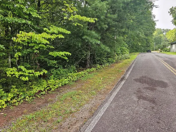 333 Pine Ridge Dr, Franklin, NC 28734