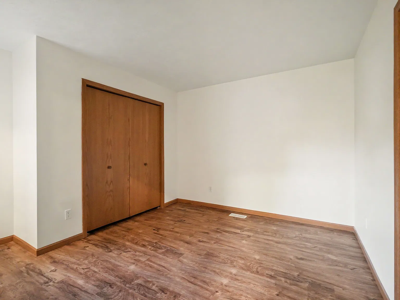 4 bed, 2482 sqft, $2,850 — Photo 4