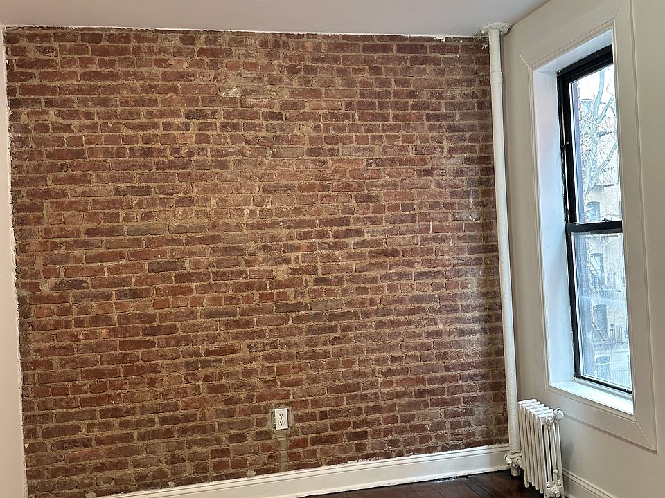 1st image of 116 Sherman Ave APT 25