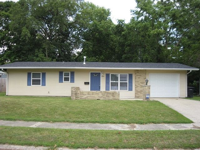1st image of 2301 Foxhall Dr