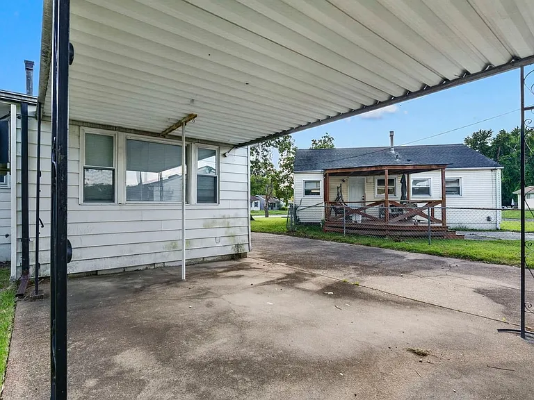 161 Cameron Rd — Photo 12