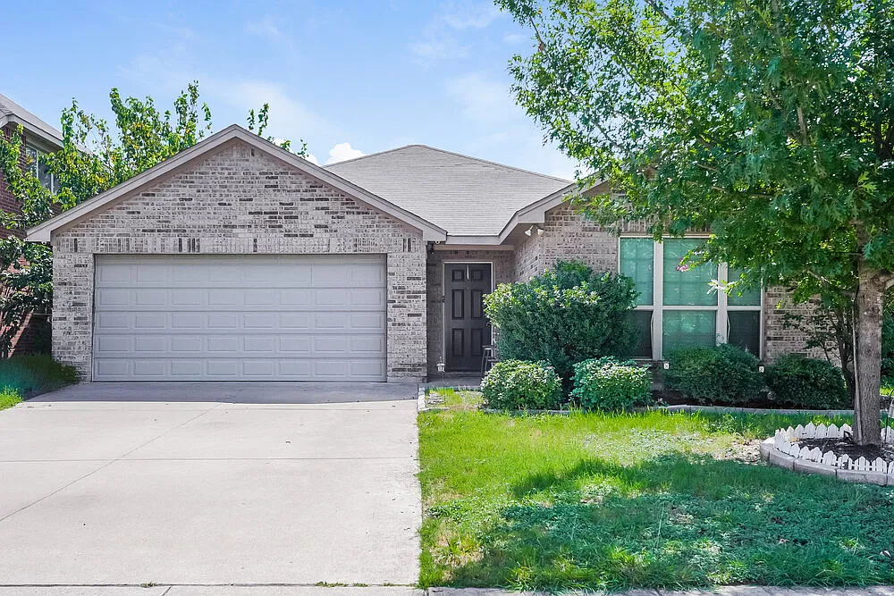 3 bed, 2.0 bath, 1400 sqft, $2,850 — Photo 1