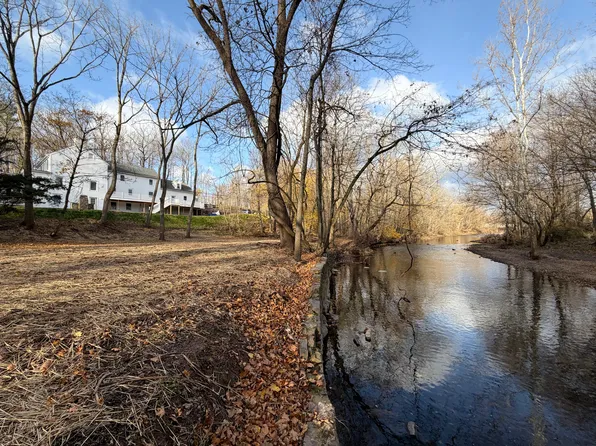 57 S Limekiln Pike #2, Chalfont, PA 18914