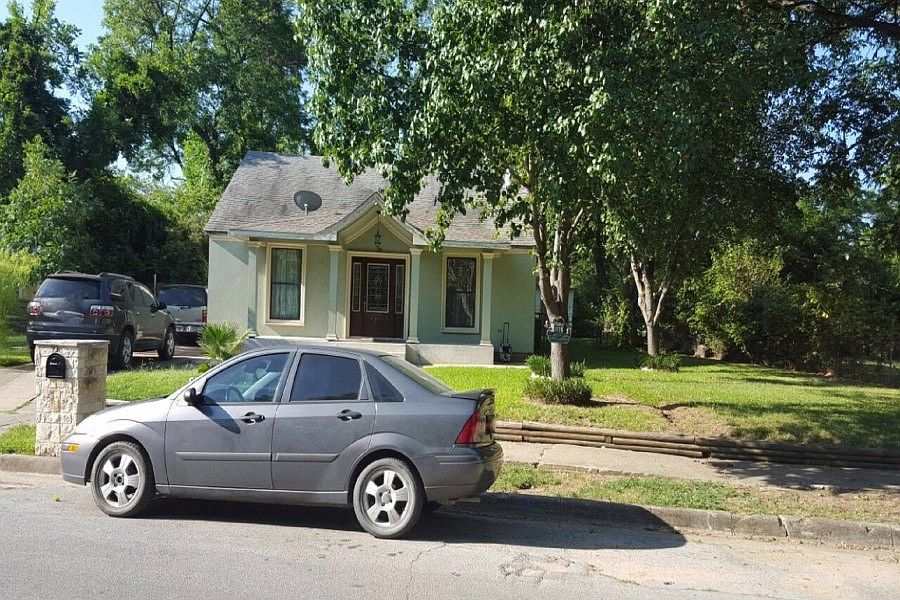 1st image of 5028 S Hampshire Blvd