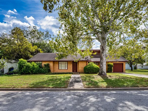 658 E Milam St, La Grange, TX 78945