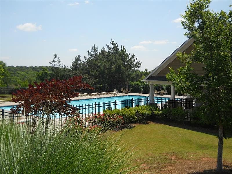 2nd image of 473 Lobdale Falls Dr