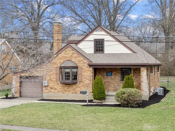 3282 Dolomar Dr, Cincinnati, OH 45239