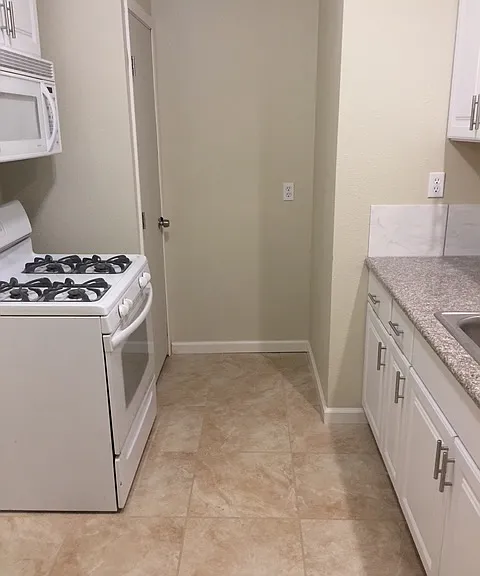 Sierra Dr — Photo 2