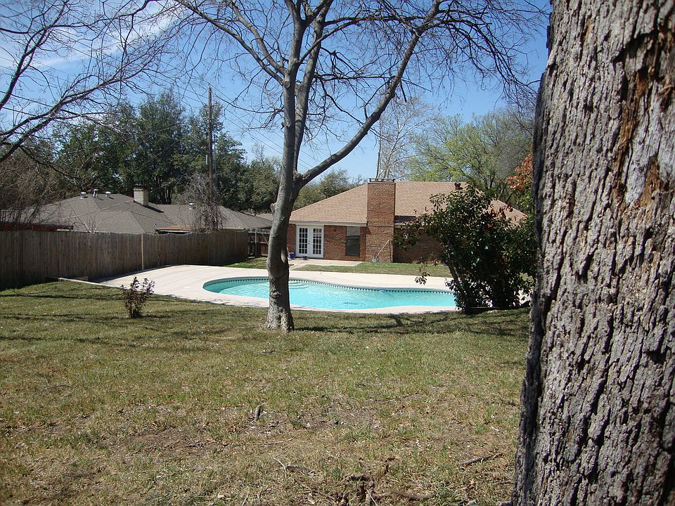 1st image of 1626 Barbara Dr