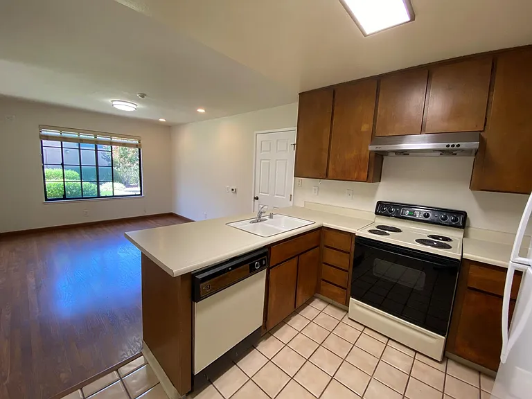 2633 Great Arbor Way — Photo 10