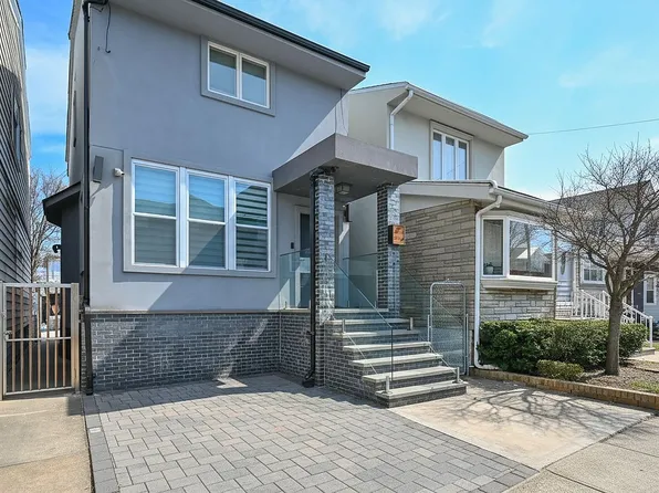 33 Kings Pl, Brooklyn, NY 11223