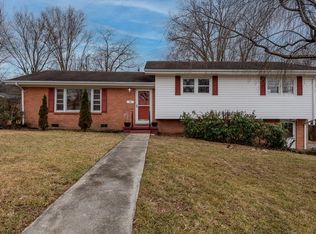 355 Hassen Heights Rd, Bristol, VA 24201
