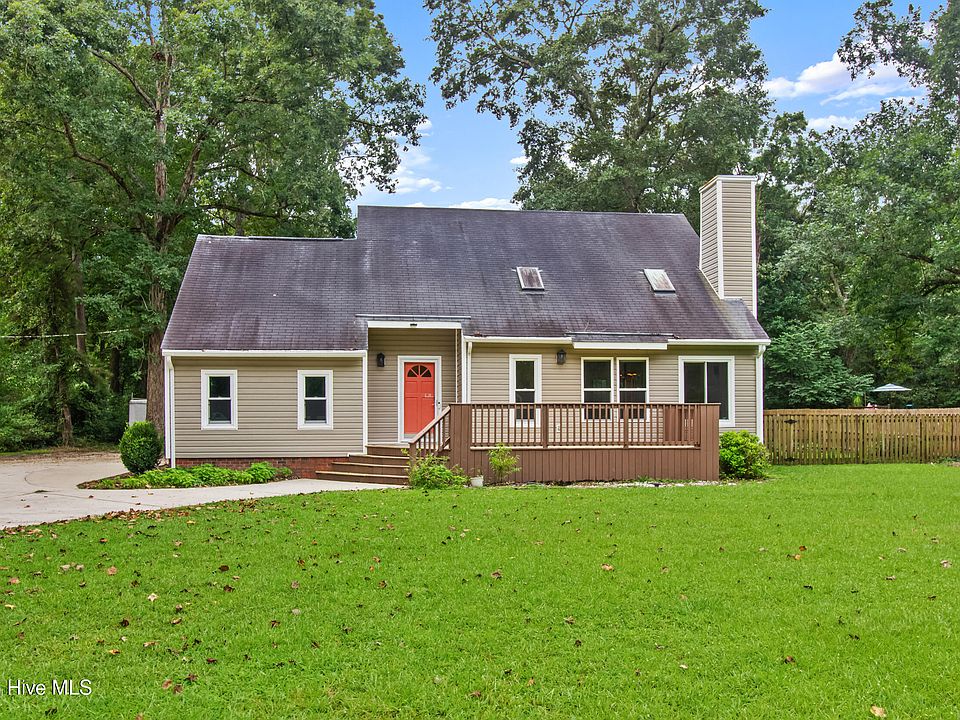 1st image of 105 Crump Farm Road