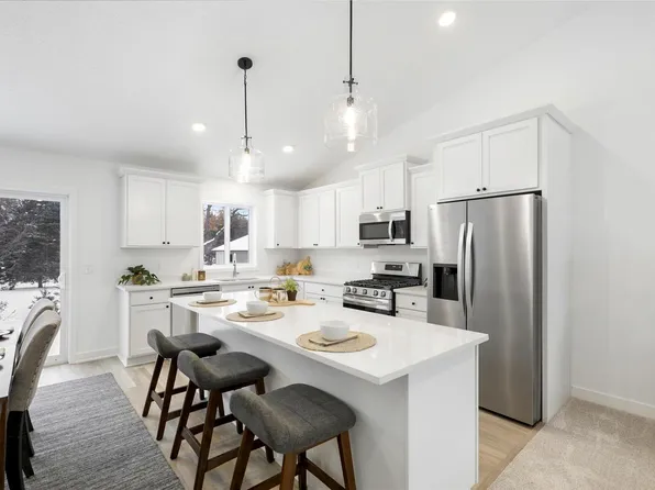 12041 Owatonna Ct NE, Blaine, MN 55449