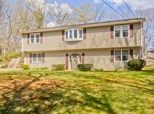 7 Mount Hitchcock Rd, Wales, MA 01081
