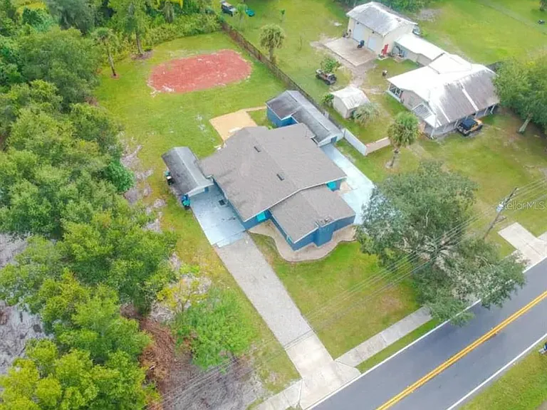 Grayson Dr — Photo 19