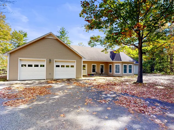 46 Appleseed Drive, Turner, ME 04282