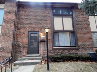 1S212 Ingersoll Ln, Villa Park, IL 60181