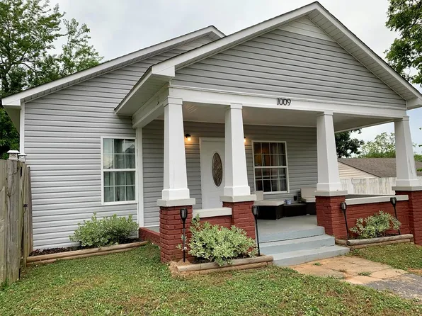 1009 Dover Ave, Sheffield, AL 35660