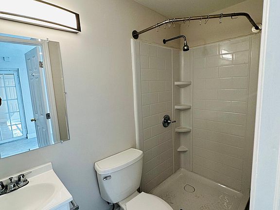 3rd image of 2701 Hayden Dr #3