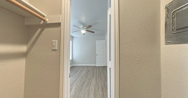 327 Sunrise Ave #1 — Photo 8